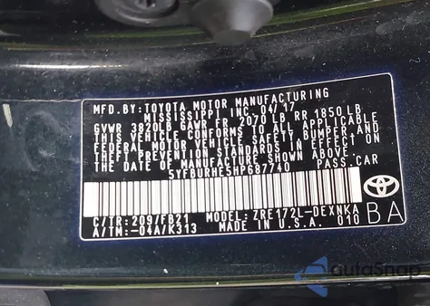 2017 Toyota Corolla Le z USA, uszkodzony, nr VIN 5YFBURHE5HP687740